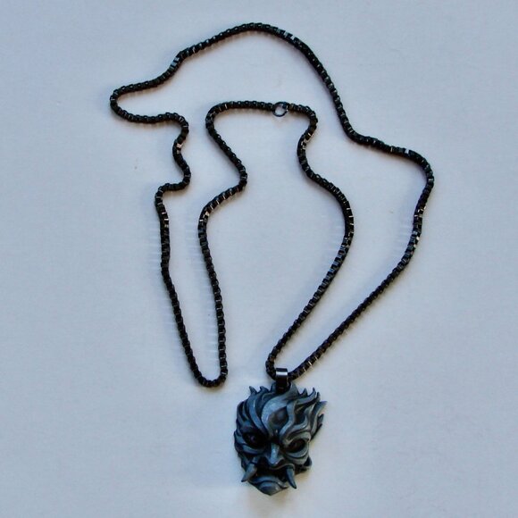 Gargoyle Goth Necklace Gray Black Metal Box Chain 30" Long Halloween - Picture 4 of 8